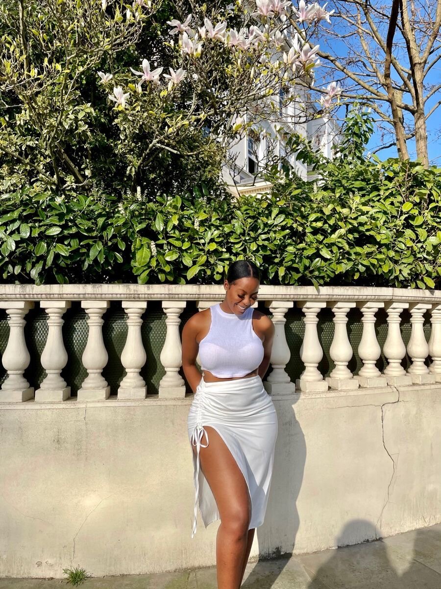 Jupe élégante fendue