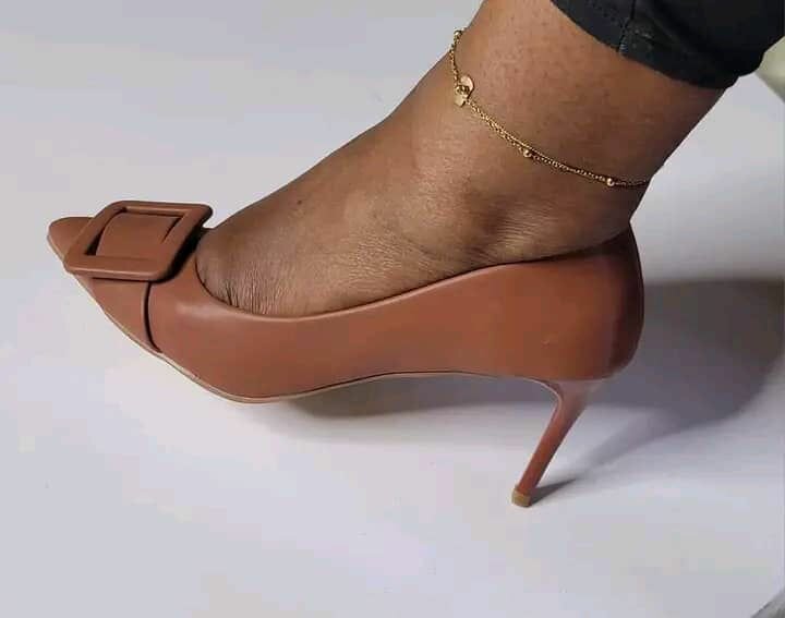 Élégants escarpins à talons