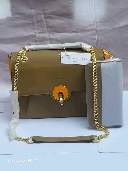Élégant Sac à Main en Cuir