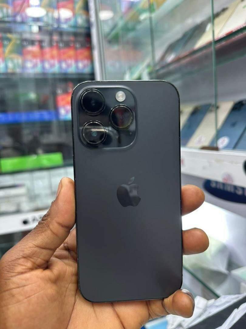 14 pro 256Go Tout est dorigin