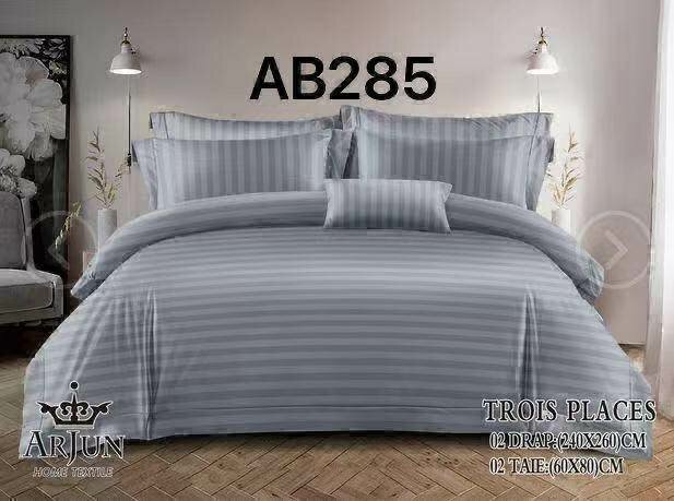 2 draps de lit 3 places+ 2 tai