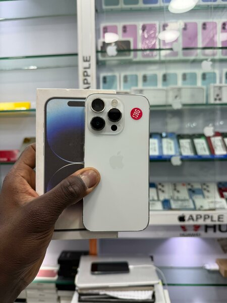 14 pro 128Go tout passe