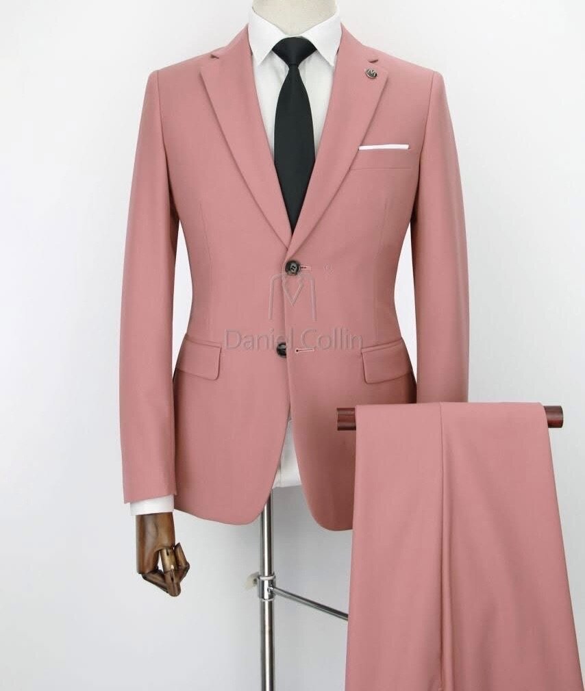 Costume ordinaire (simple)la veste et le pantalon