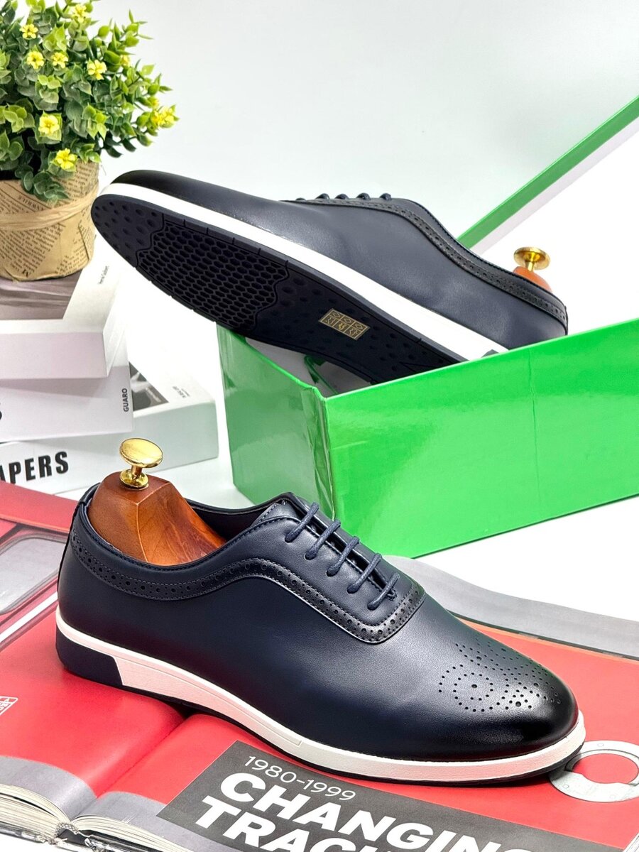 HUGO BOSS  GREY AND WHITE