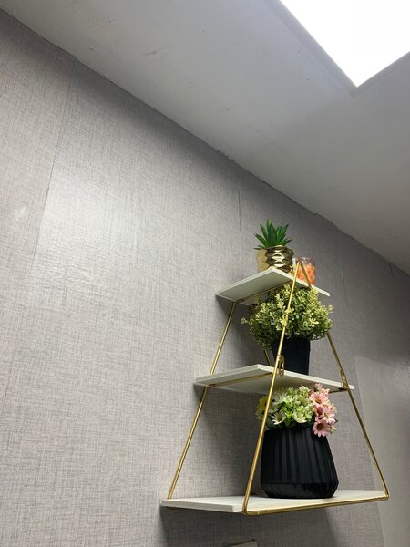 Wall shelf with flowers
