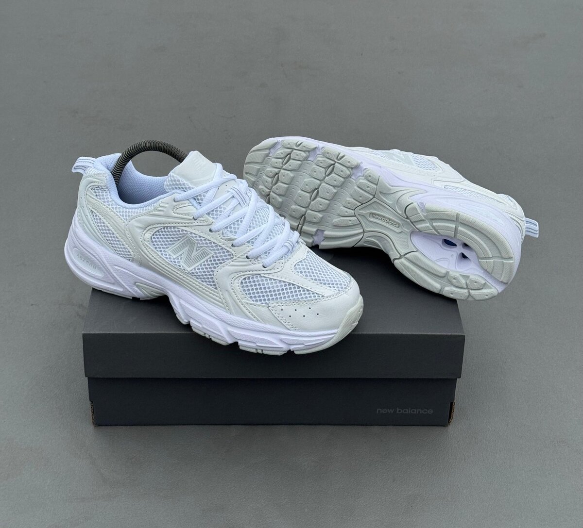 NEW BALANCE 530