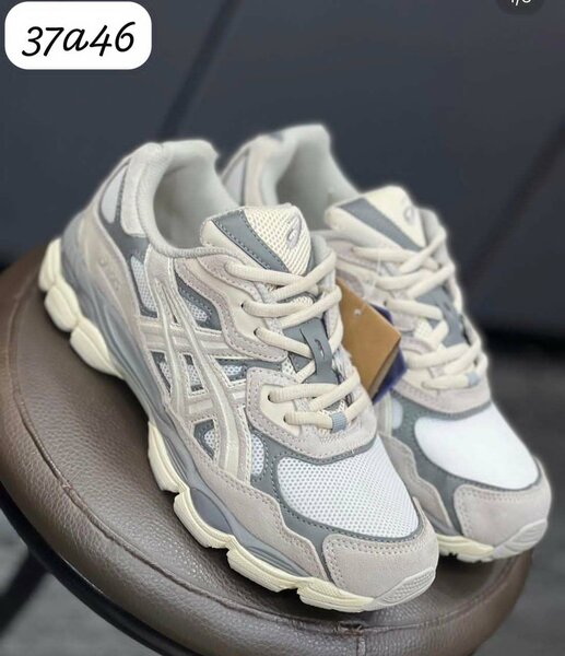 Baskets Asics confortables