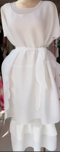 Charming women's dress color white Size 10-18