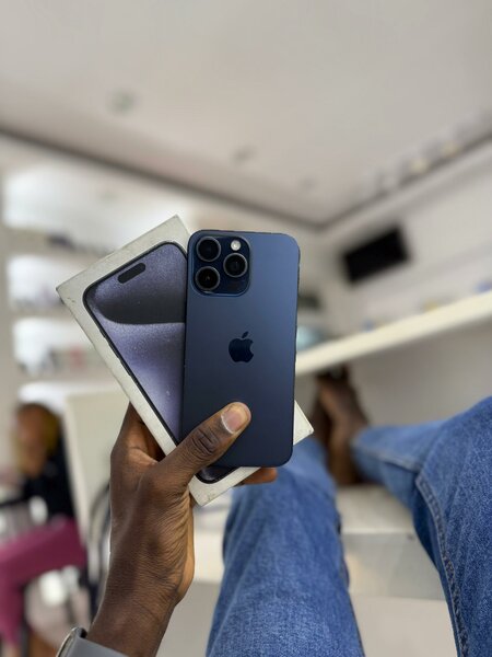 iPhone 15 Pro Max Bleu 256G