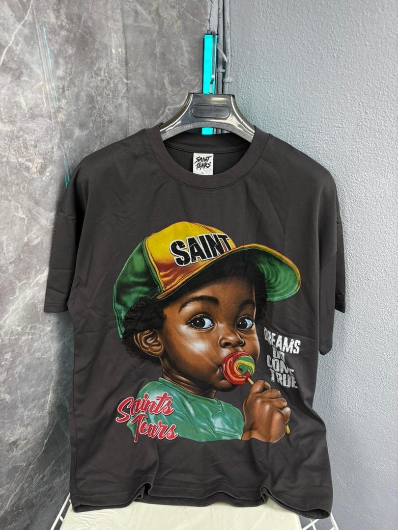 T-shirts graphiques tendance