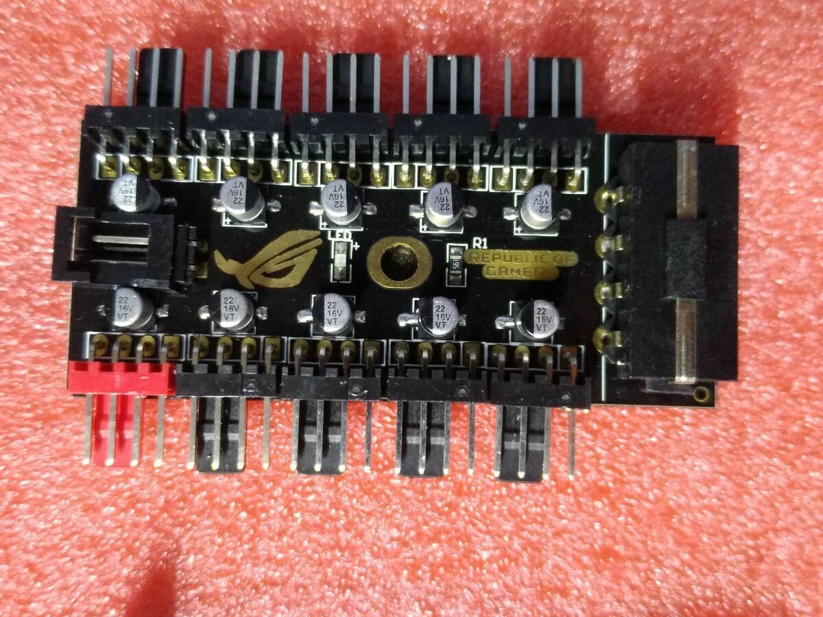 10-портовый разветвитель 4-pin для Кулеров Fan, Cpu