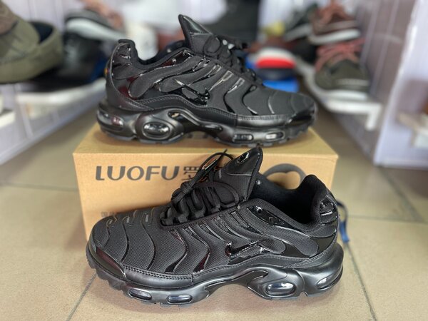 Baskets Noires LUOFU Homme