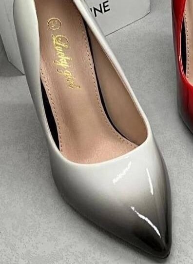 belles chaussures pour femmes