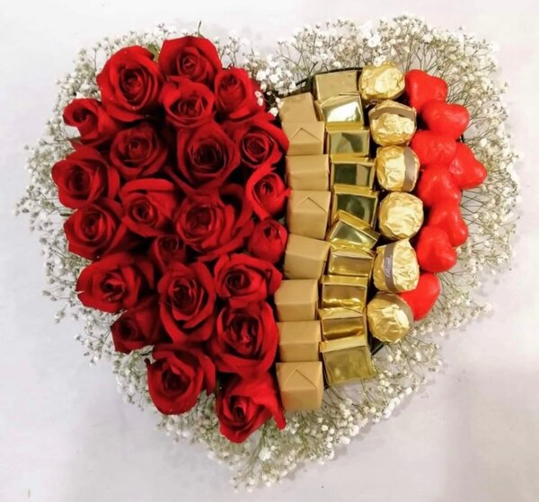 Bouquet de roses et chocolats