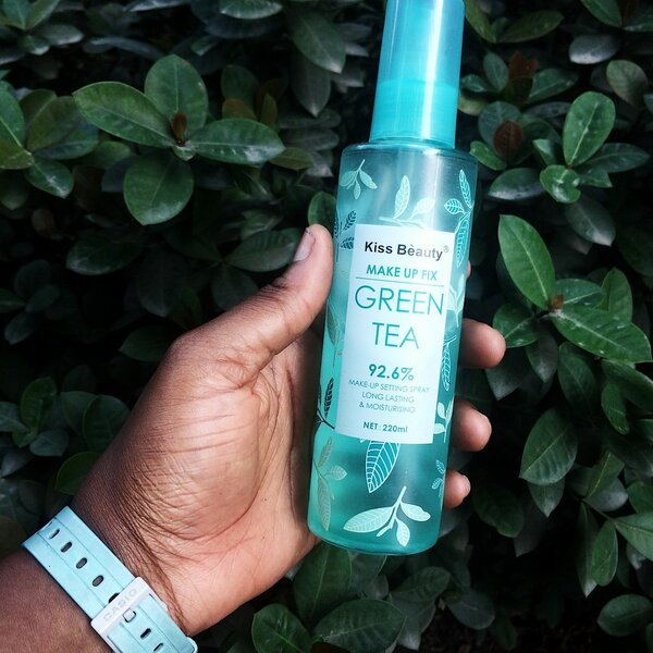 Makeup setting spray