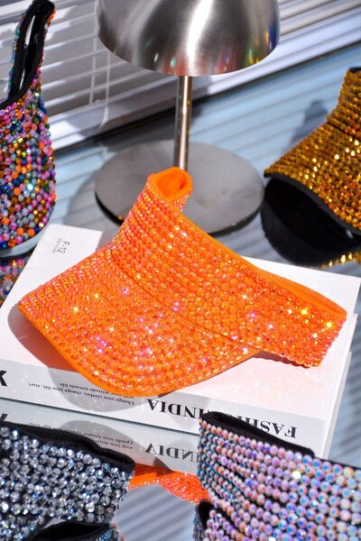 Visière en strass glamour