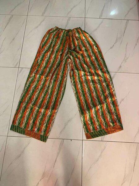 Pantalon rayé coloré