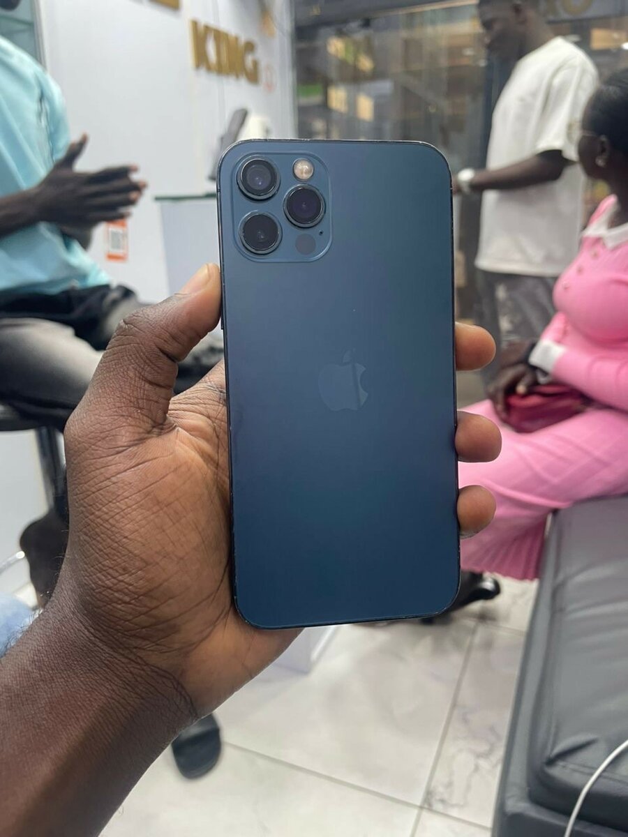 iPhone 12 Pro 128go en bon éta