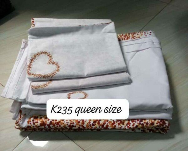 A set of beautiful and soft bed linen (queen size)