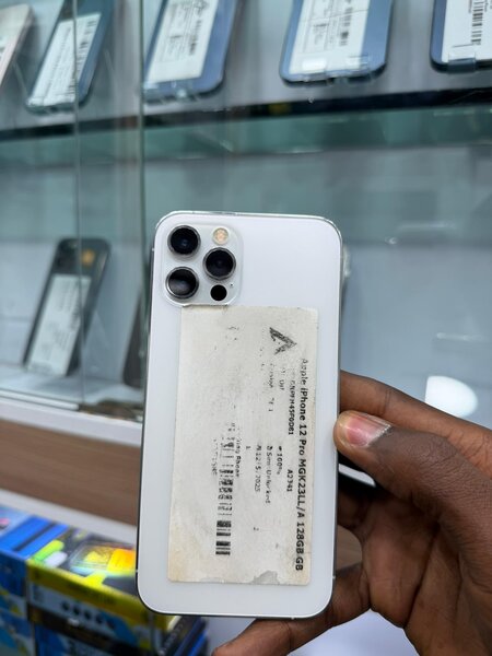 iPhone 12pro 128Go retour casi