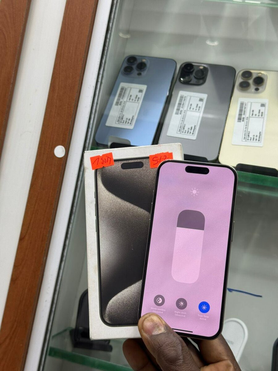 15 pro 512 giga CE  djazz