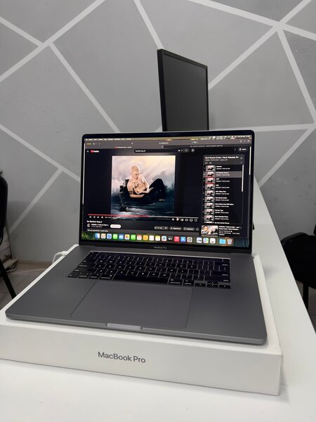 Macbook Pro