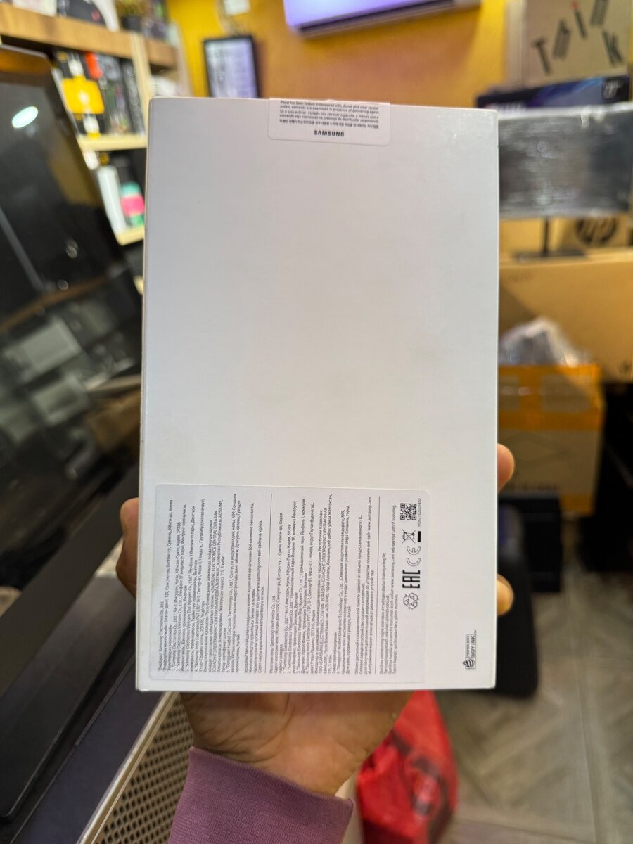 Samsung galaxy  TAB A9 storage: 128gb supports SIM