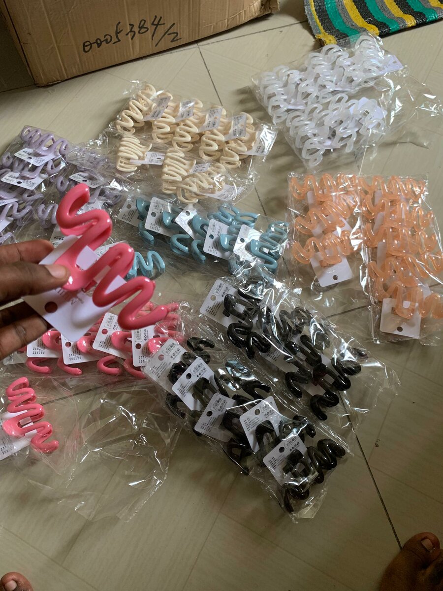 Lot de pinces à cheveux colorées