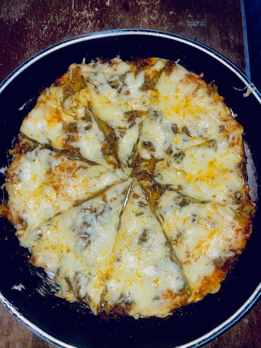 Pizza Bolognaise & Royale - Livraison à partir de 2500 FCFA