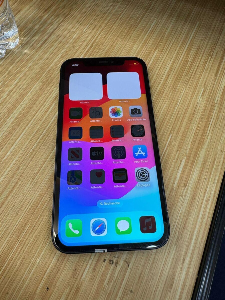 iphone 12 64giga message écran