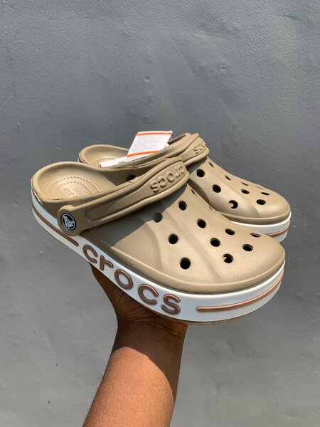 Bayaband Crocs