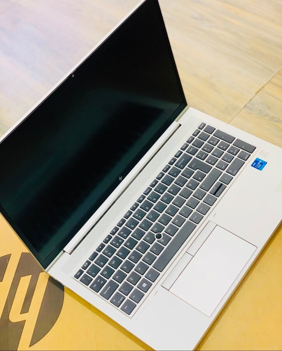LATEST HP ENVY  13INCH LAPTOP