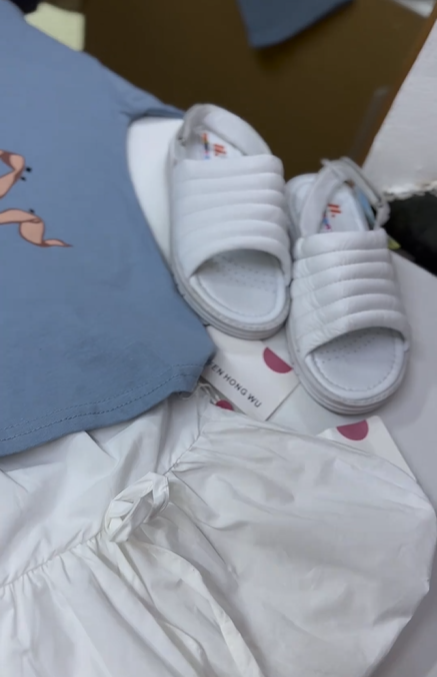 Сандалии белые детские