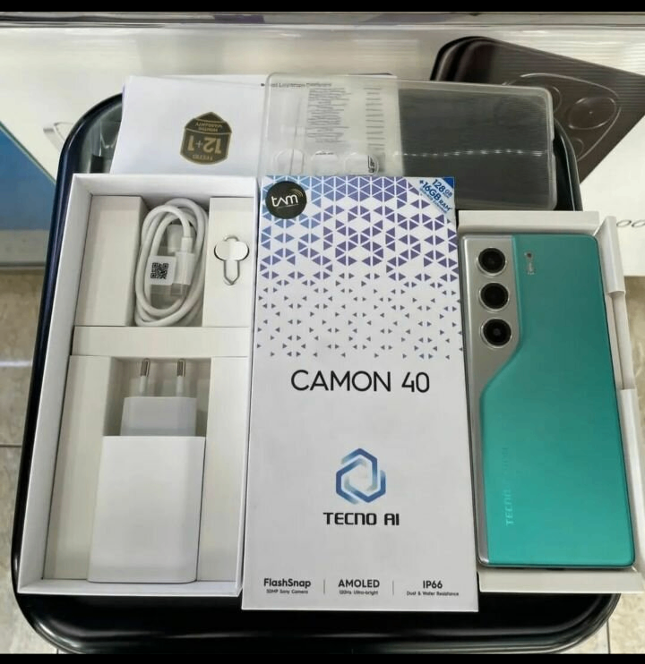 Smartphone Tecno Camon 40