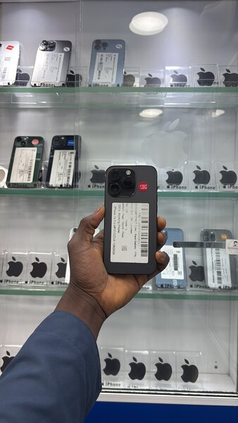 iPhone 14 pro128 GB casi neuf