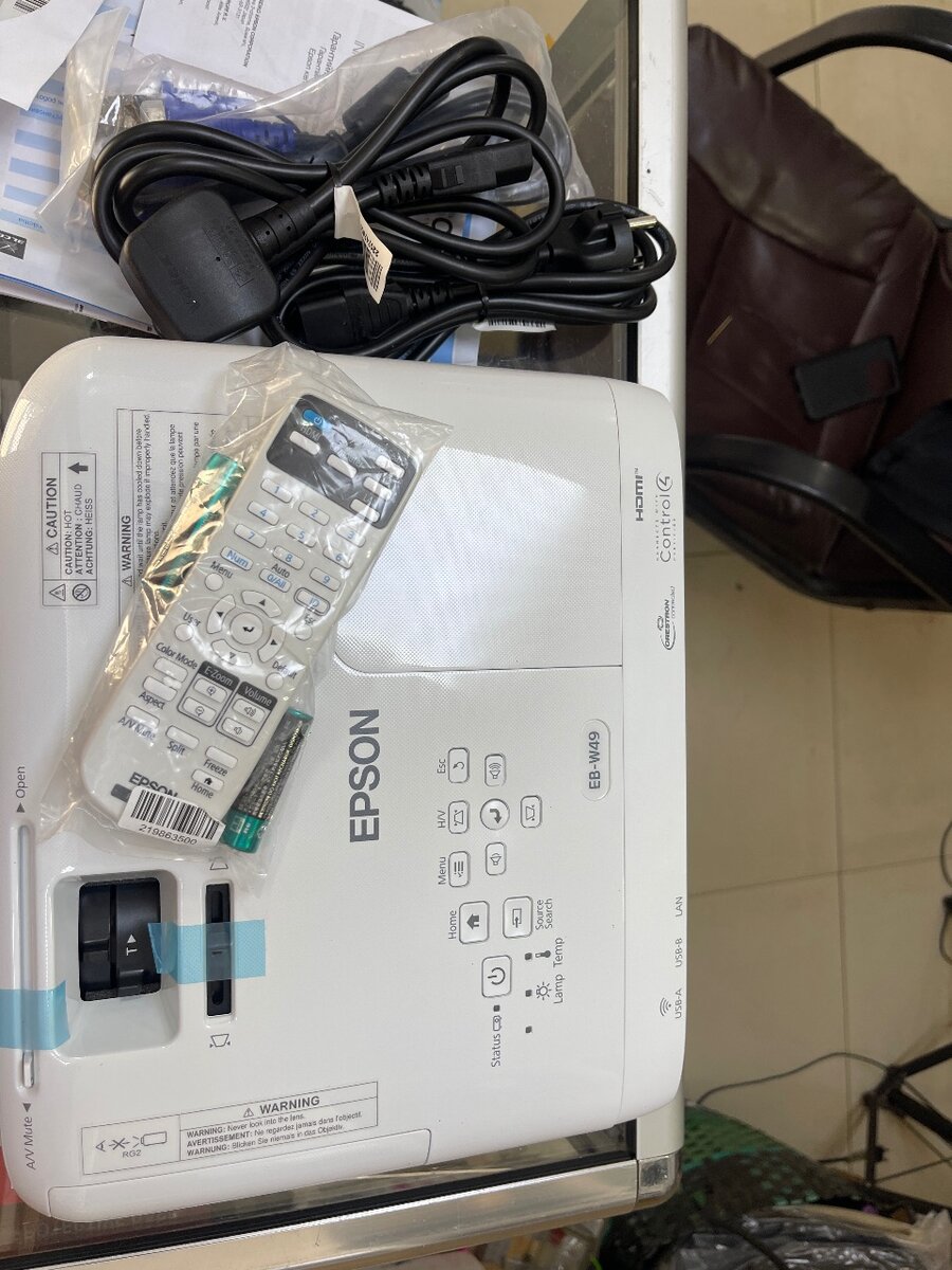 EPSON PROJECTOR EB-W49