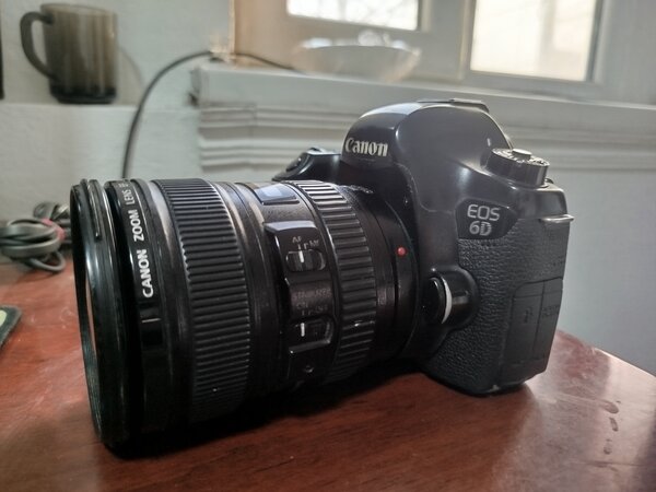 Продаю классный профессиональный Canon 6D обектив 24-105 про