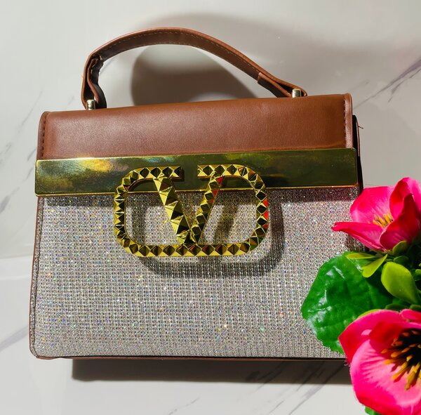 Sac à main chic strass