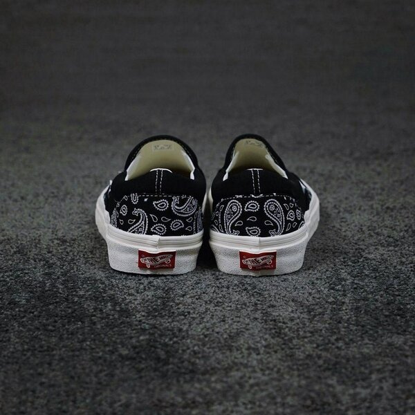 Slip-on à motif bandana