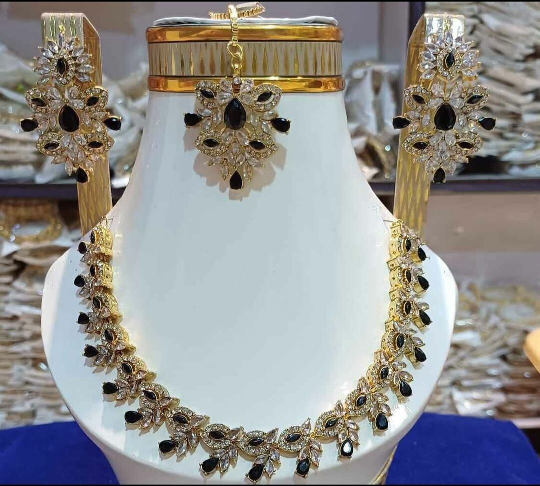 Zircon jewellery set