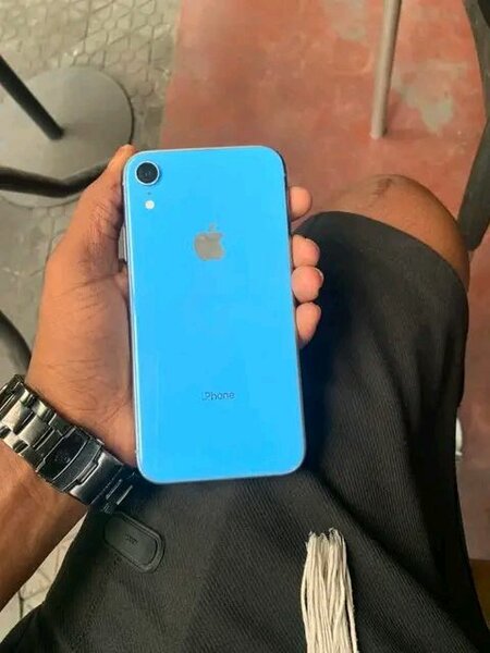 iPhone XR Bleu 64Go Débloqué
