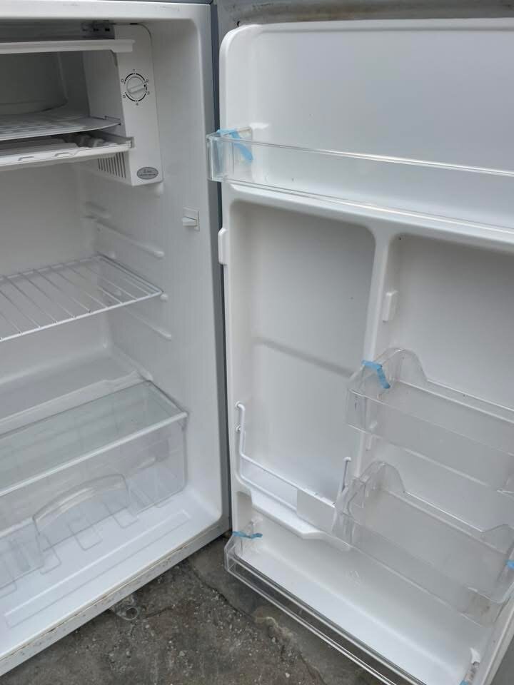 Mini réfrigérateur Haier argent