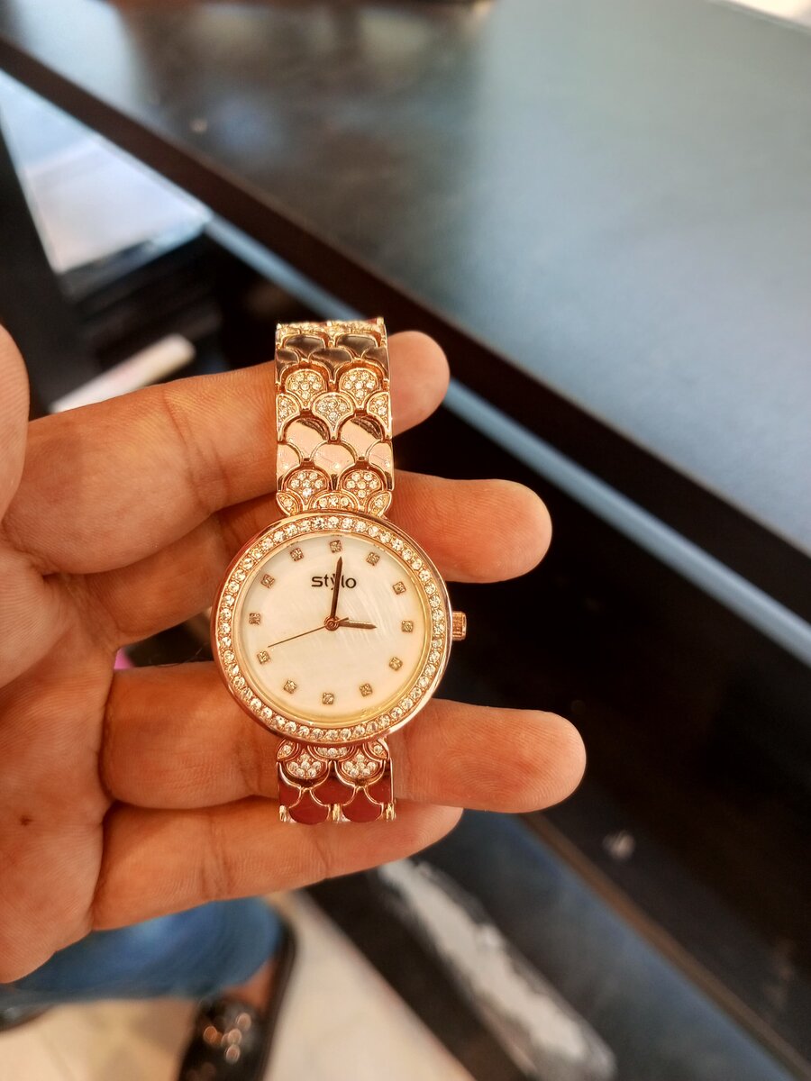 Ladies watch new Collection Shahzi Collections