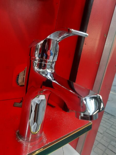 Basins tap