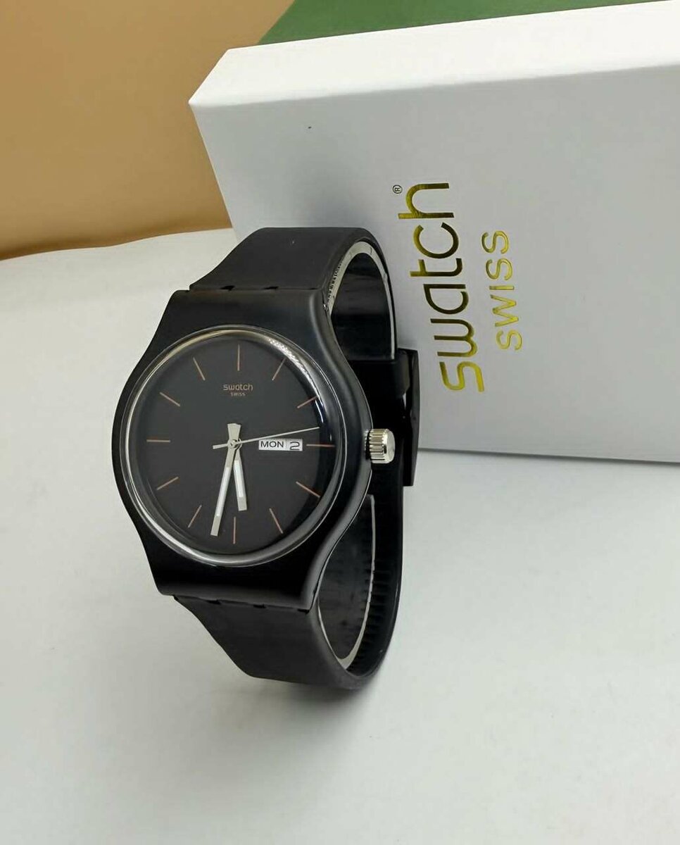 Montre Swatch élégante noire