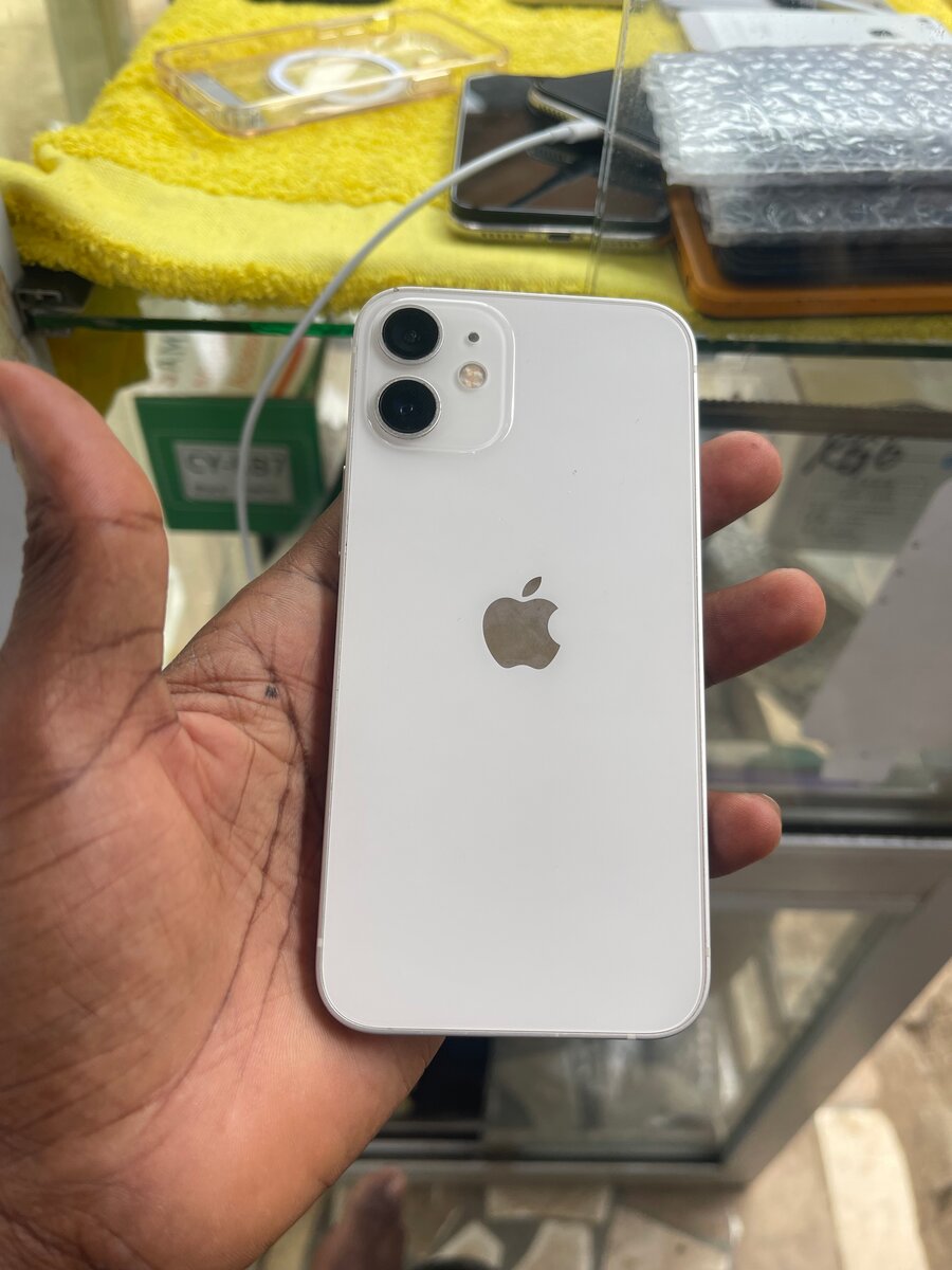 iPhone 12 mini Blanc 64GB
