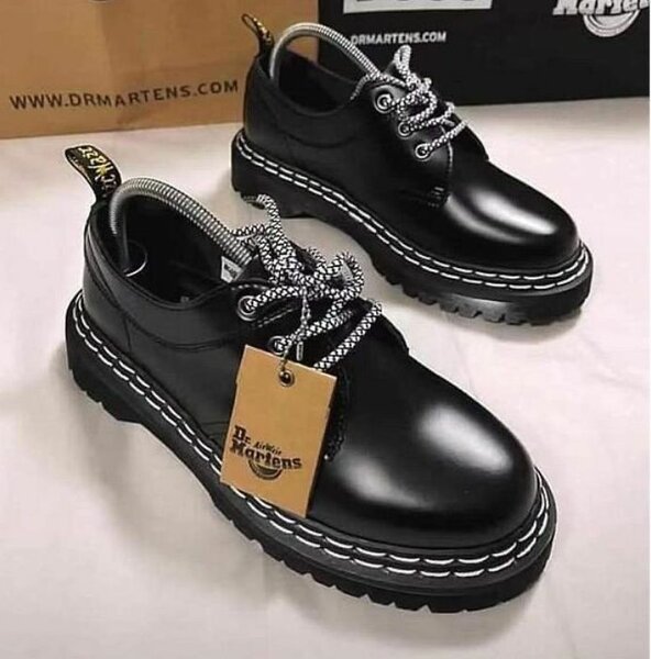 Chaussures Dr. Martens noires