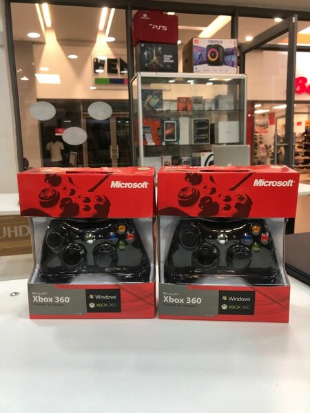Microsoft Xbox 360 wired controller