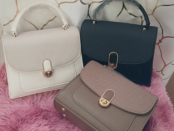 Elegant Leather Handbag