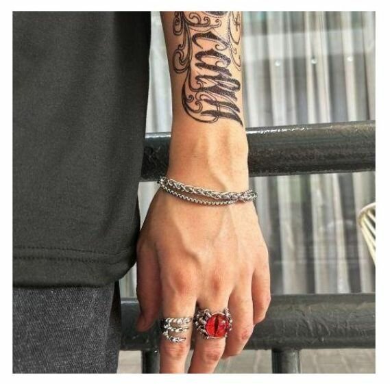 Bracelet en acier élégant